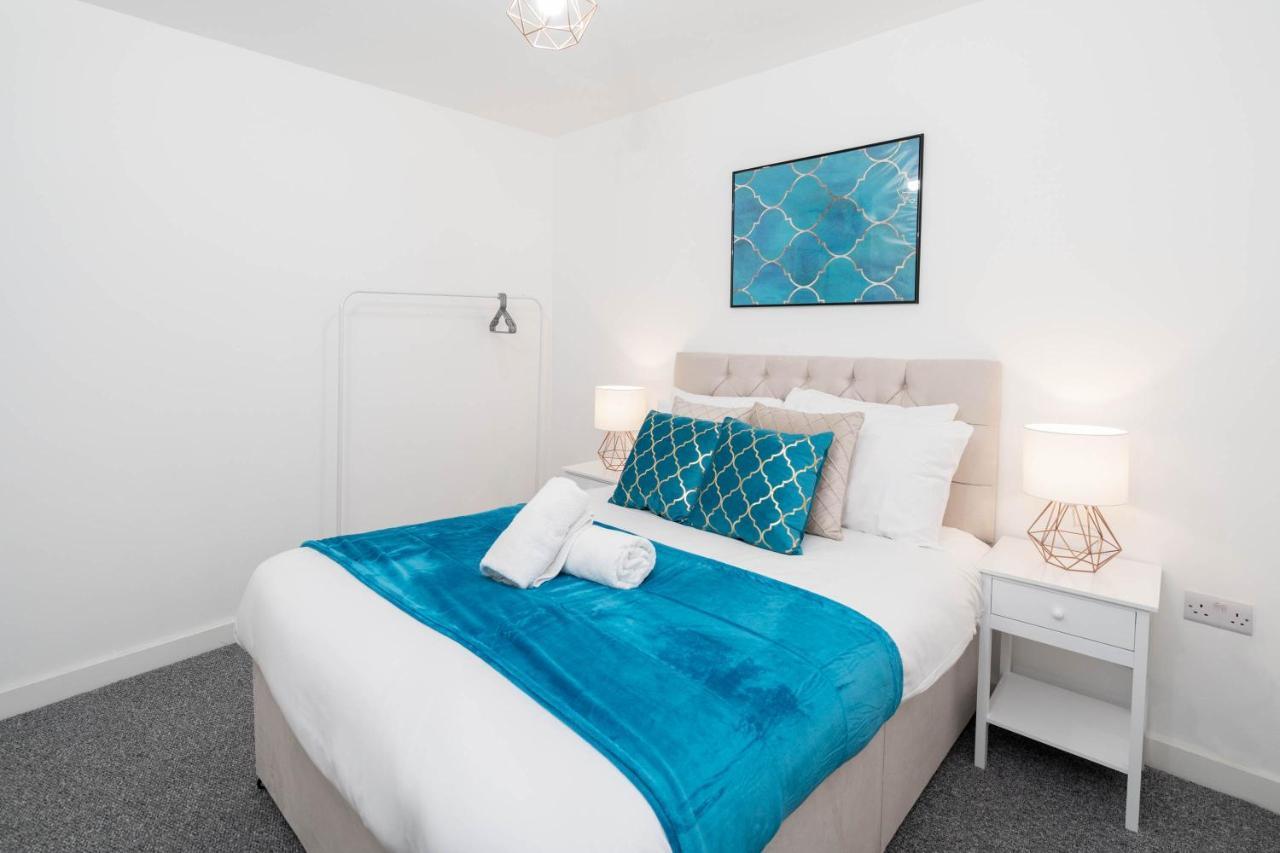 Two Bedroom Apartment - En Suites - Smart Tv'S - Wifi - Netflix - Bearwood Birmingham Zewnętrze zdjęcie