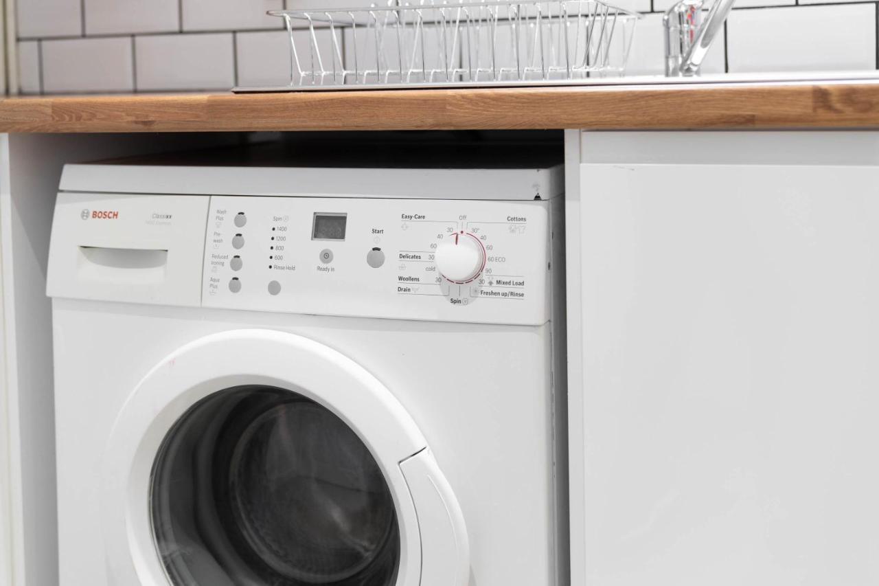 Two Bedroom Apartment - En Suites - Smart Tv'S - Wifi - Netflix - Bearwood Birmingham Zewnętrze zdjęcie