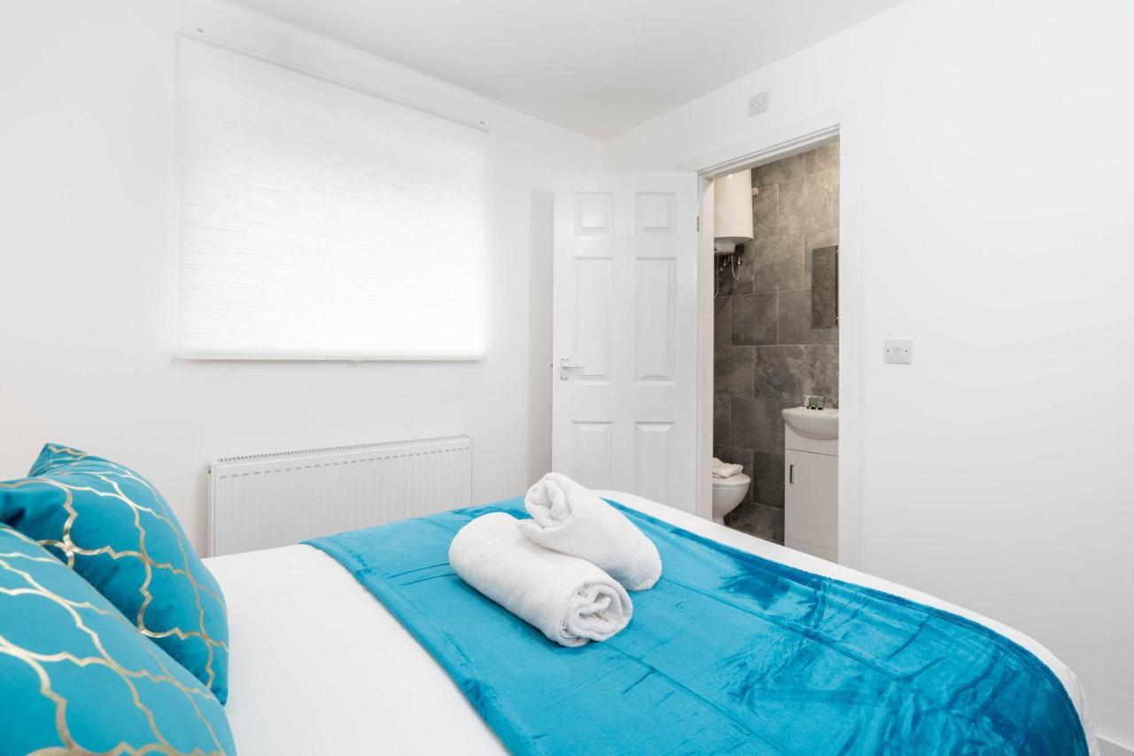 Two Bedroom Apartment - En Suites - Smart Tv'S - Wifi - Netflix - Bearwood Birmingham Zewnętrze zdjęcie