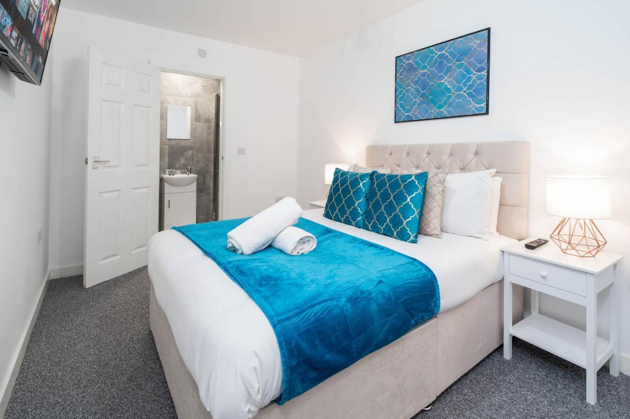 Two Bedroom Apartment - En Suites - Smart Tv'S - Wifi - Netflix - Bearwood Birmingham Zewnętrze zdjęcie